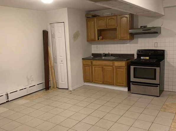 2841 Heath Ave #R1, Bronx, NY 10463