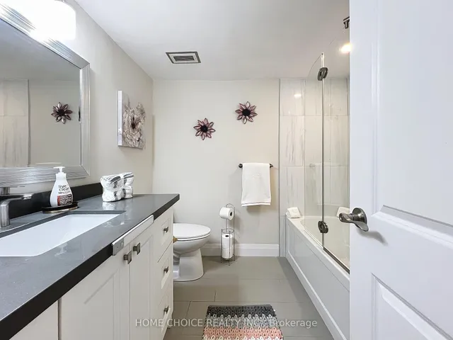 Additional image 34 of 15 La Rose Ave Unit 114