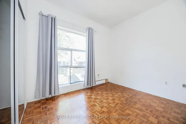 Additional image 14 of 263 Leslie St