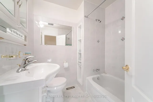 Additional image 33 of 37 Welbeck Dr