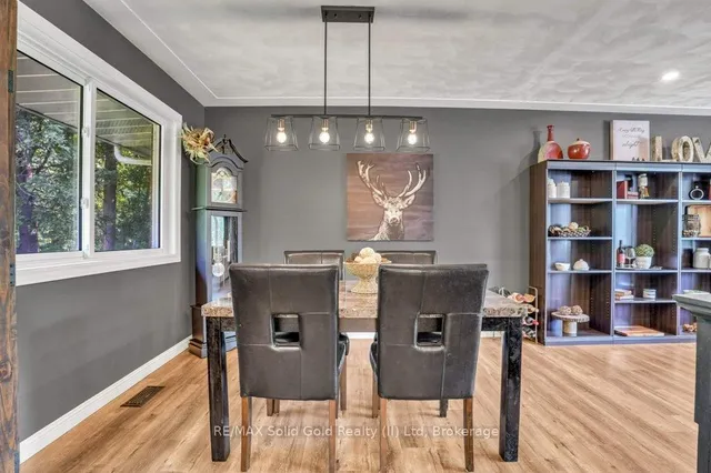 Additional image 15 of 60 Springbank Cres