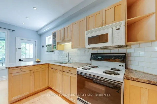 Additional image 13 of 15 Seymour Ave