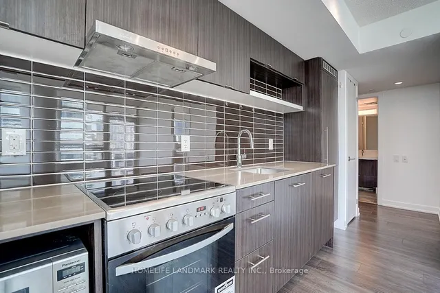 Additional image 15 of 365 Church St Unit 1905