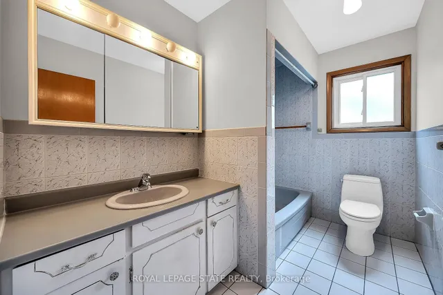 Additional image 44 of 27 San Fernando Dr