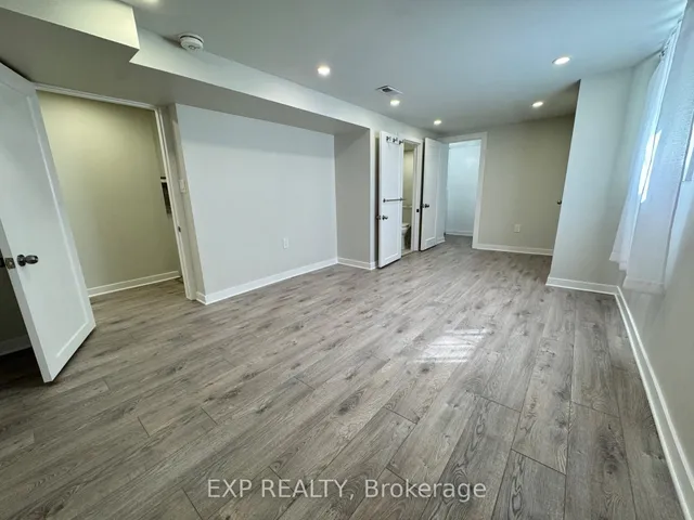 Additional image 34 of 250 West 31st St