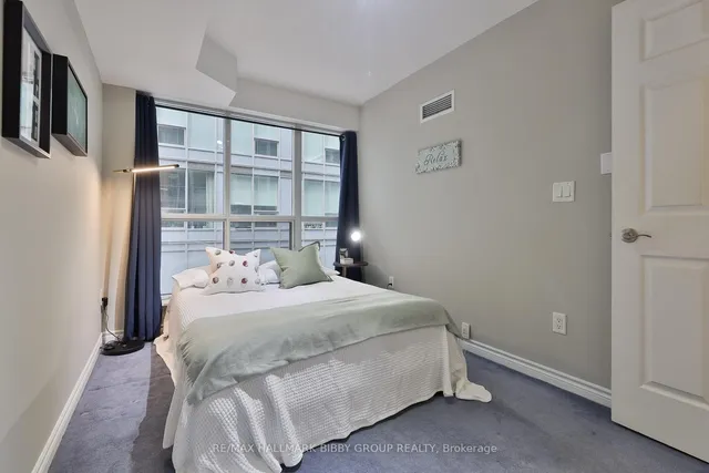 Additional image 24 of 250 Wellington St Unit 642