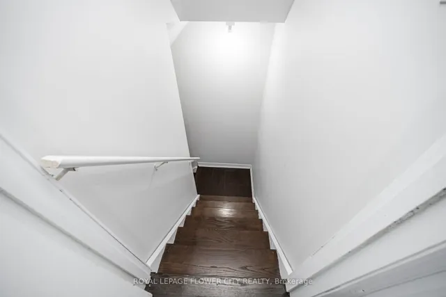 Additional image 32 of 21 Relton Circ