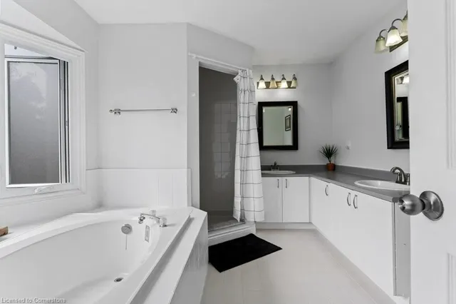 Additional image 31 of 90 Waterford Cres