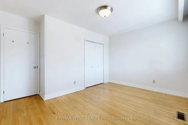 Additional image 27 of 304 Concord Ave