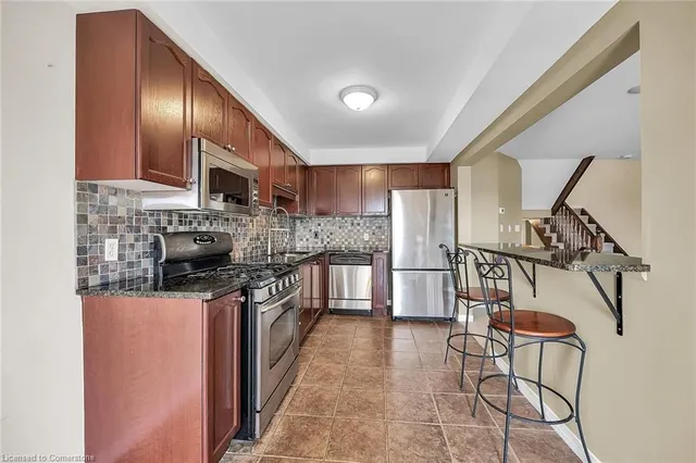 Additional image 11 of 8 Fairhaven Dr