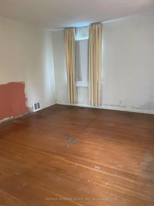 Additional image 12 of 11 Flamingo Cres