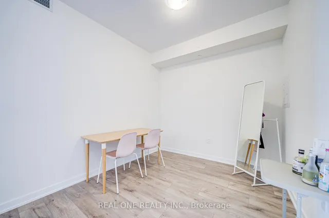 Additional image 15 of 28 Freeland St Unit 1810