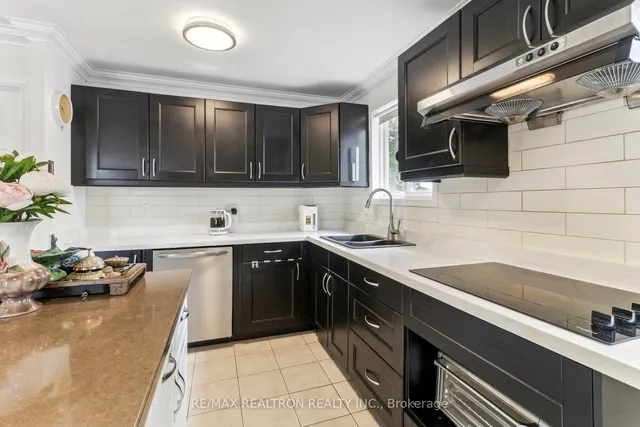 Additional image 15 of 38 Parkdene Crt