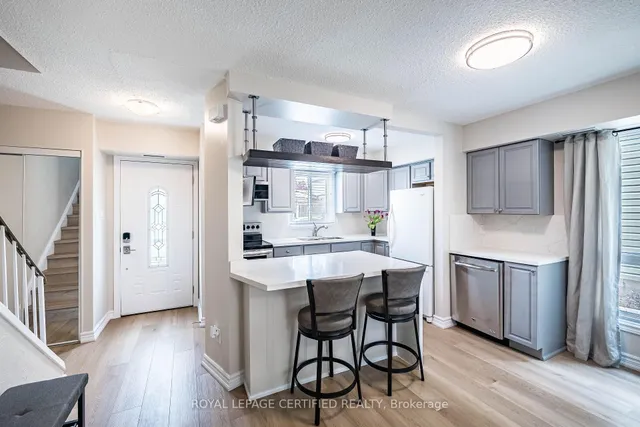 Additional image 6 of 17 Holmcrest Crt