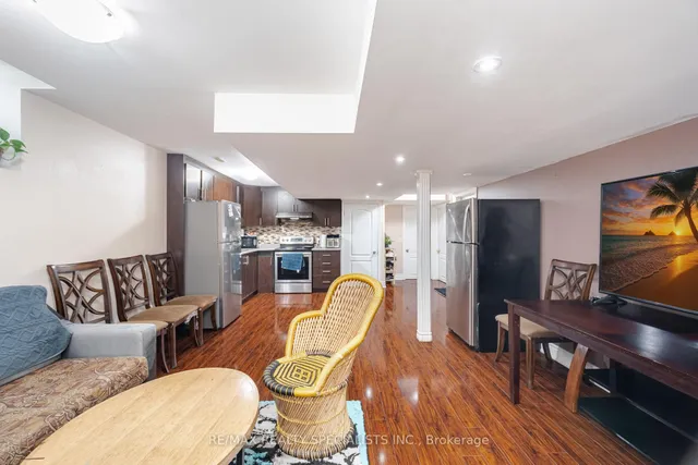 Additional image 40 of 64 Treasure Dr