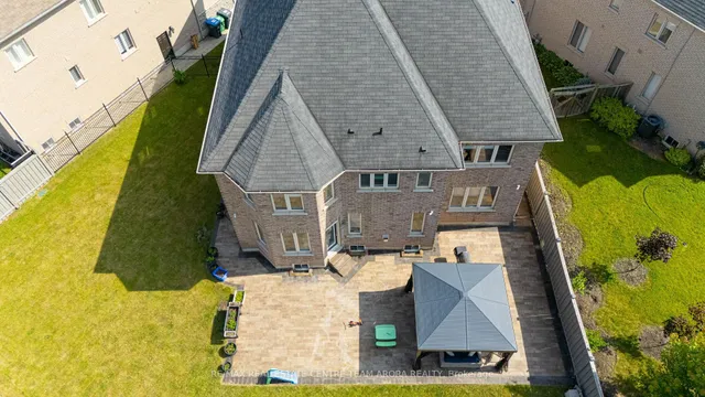 Additional image 47 of 18 Deanston Crt