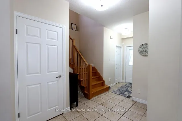 Additional image 3 of 2 Bridleridge St