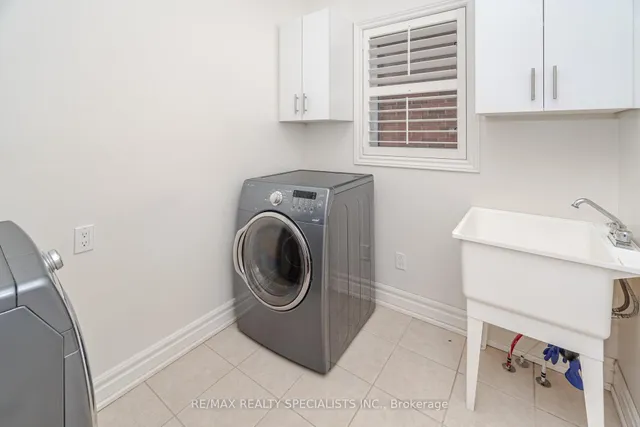 Additional image 22 of 23 Teal Crest Circ