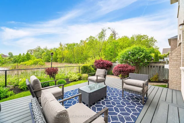 Additional image 34 of 74 Robarts Dr