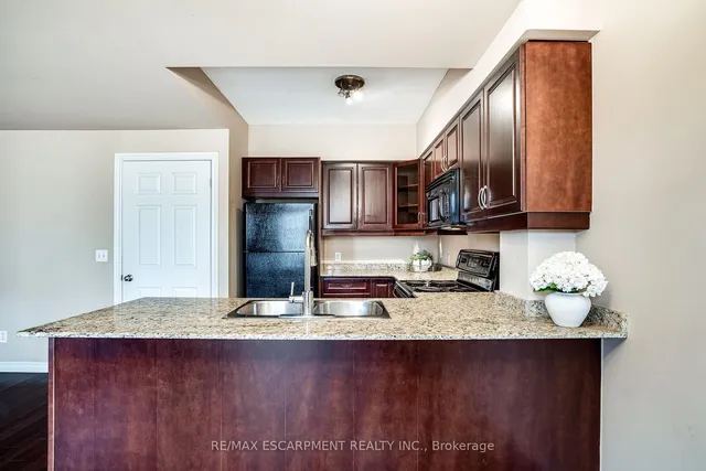 Additional image 13 of 47 Caroline St Unit 210