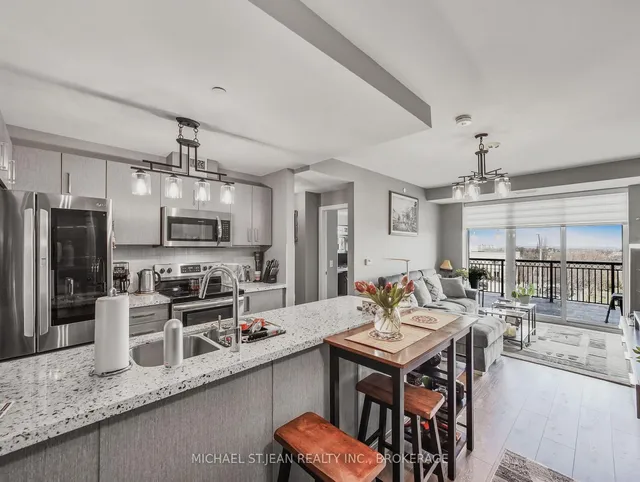 Additional image 19 of 2750 King St Unit 304