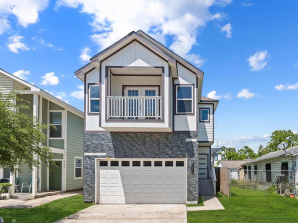 1215 E 34th St #A, Houston, TX 77022