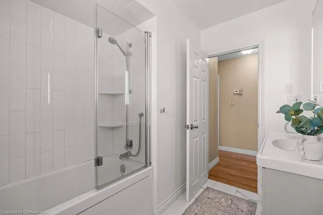 Additional image 17 of 77 Hill Crest