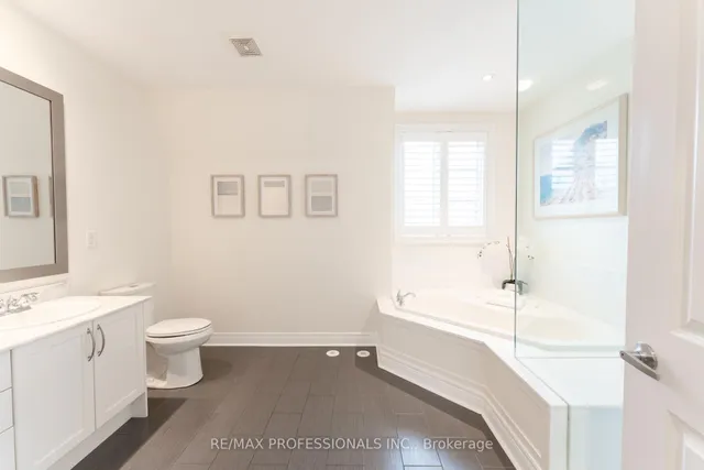 Additional image 38 of 72 Lobo Mews