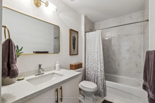 Additional image 10 of 54 Nisbet Blvd Unit 31