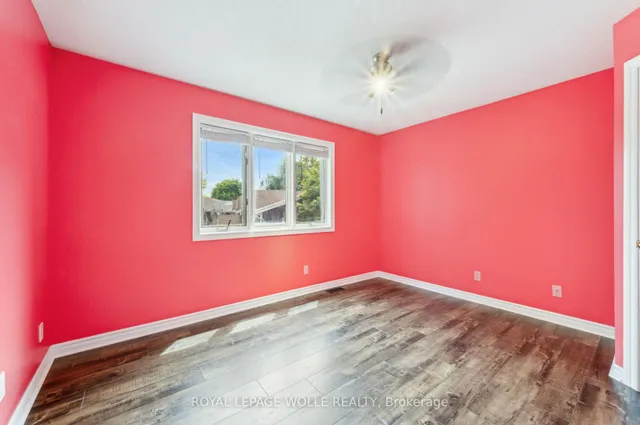 Additional image 26 of 35 Dayman Crt