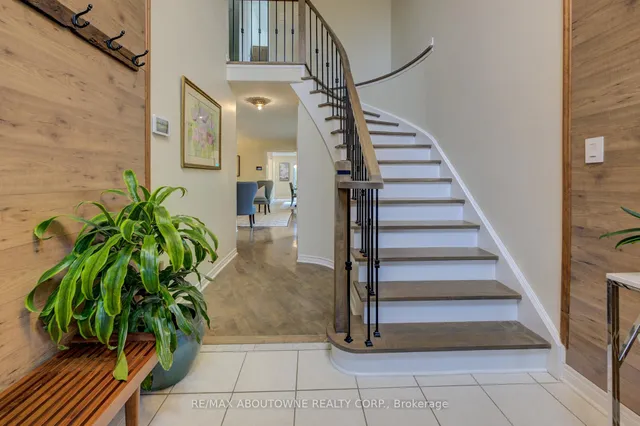 Additional image 19 of 399 RAVINEVIEW Way