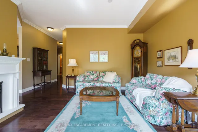 Additional image 8 of 4000 Creekside Dr Unit 405