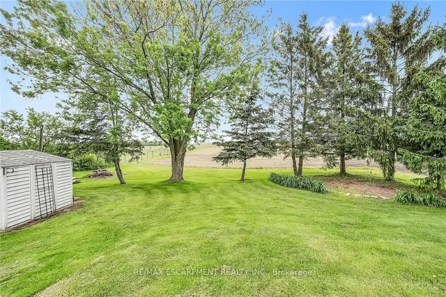 Additional image 31 of 2439 Wilson St