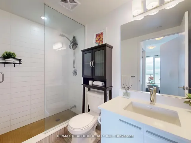 Additional image 7 of 10 Park Lawn Rd Unit 3709