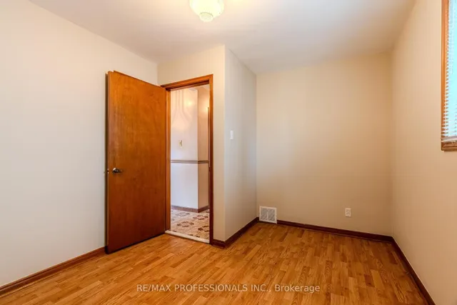 Additional image 32 of 45 Chartwell Rd