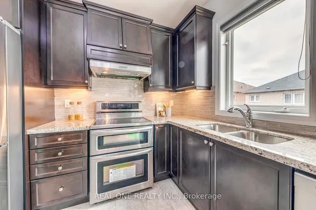 Additional image 24 of 115 Preston Meadow Ave