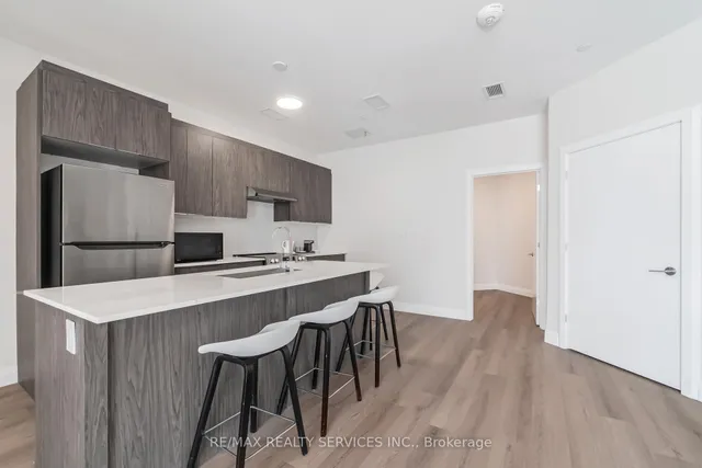 Additional image 5 of 30 DEAN PARK Rd Unit #9