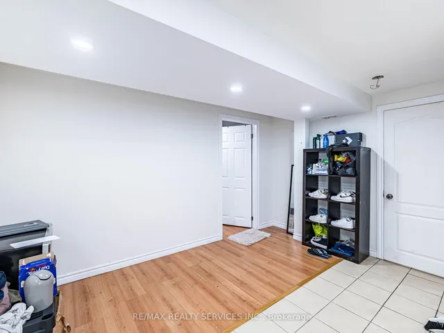 Additional image 33 of 32 Madoc Dr