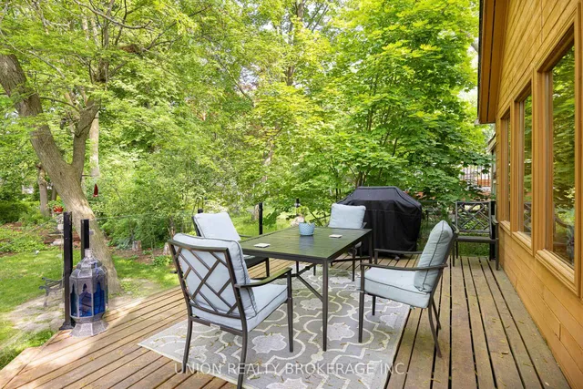 Additional image 26 of 120 Scarboro Cres