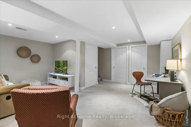 Additional image 40 of 2250 Rockingham Dr Unit 42