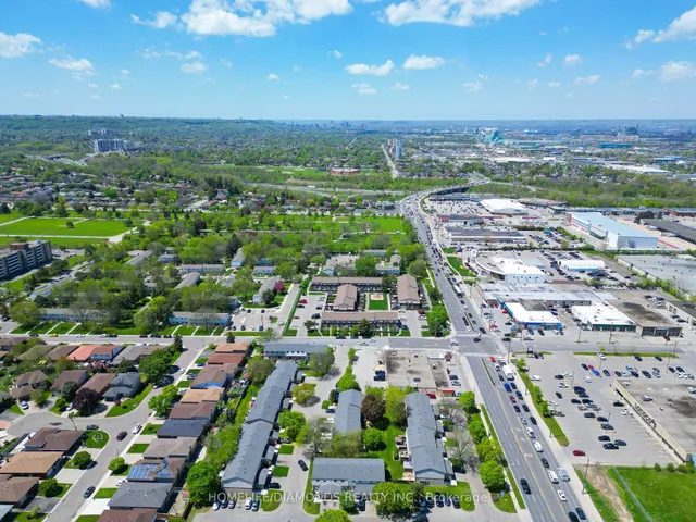 Additional image 40 of 262 KENORA Ave Unit 35