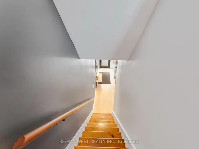 Additional image 22 of 553 King St