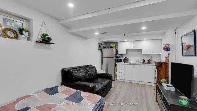 Additional image 25 of 1559 Albion Rd Unit 41