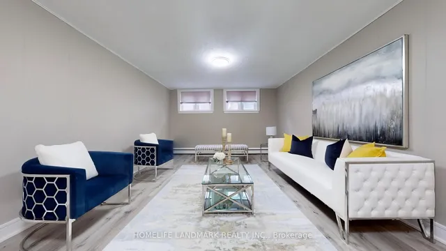 Additional image 40 of 12 Carousel Crt