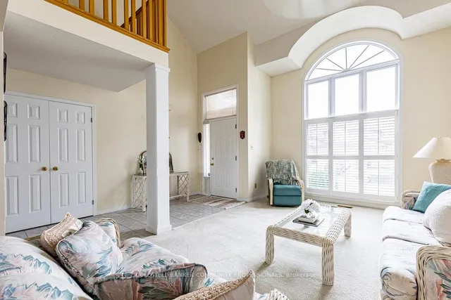 Additional image 3 of 2 Katie Crt