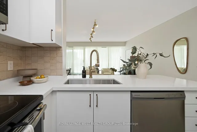 Additional image 10 of 5508 Yonge St Unit 202