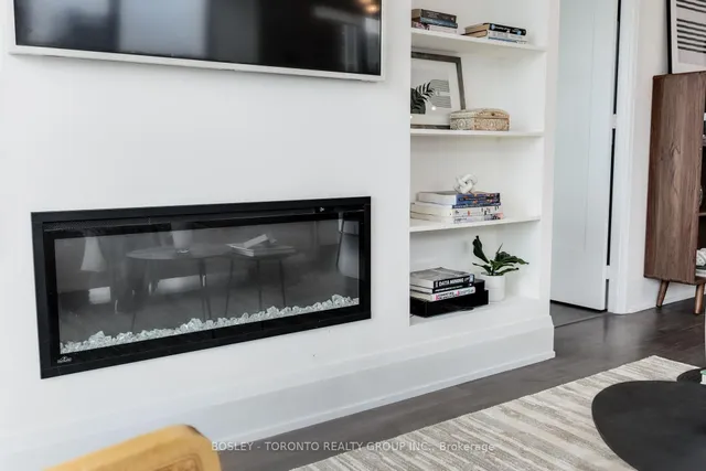 Additional image 7 of 101 Erskine Ave Unit 2810