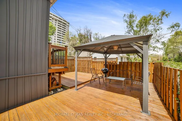 Additional image 39 of 166 Market St