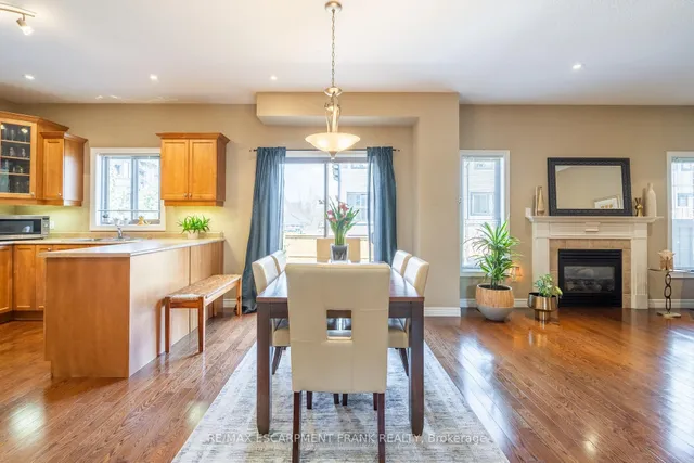 Additional image 11 of 195 WILSON St Unit 6