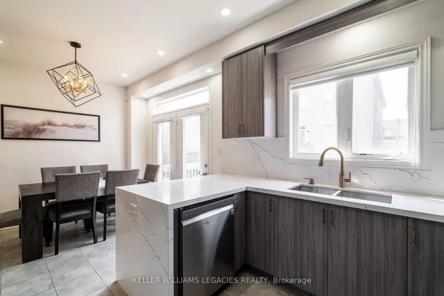 Additional image 11 of 21 Mountain Heights Pl